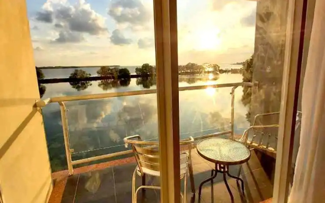 Q Hotel Mayangan – Balcony – Pamanukan