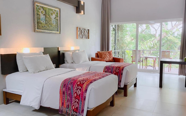 Bukit Daun Hotel and Resort – Guest Rooms – Kediri