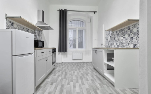 Archibald Flats Prague