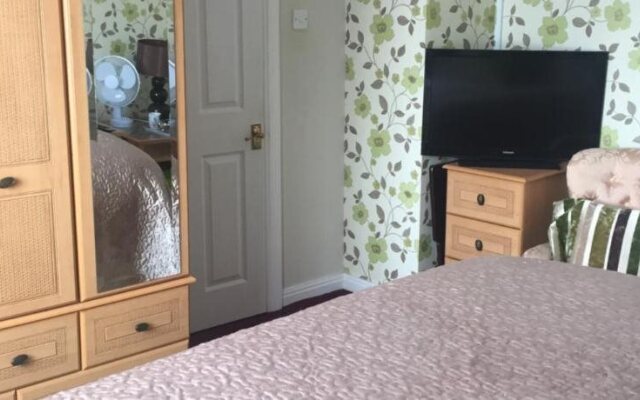 Parc Lodge Guest House