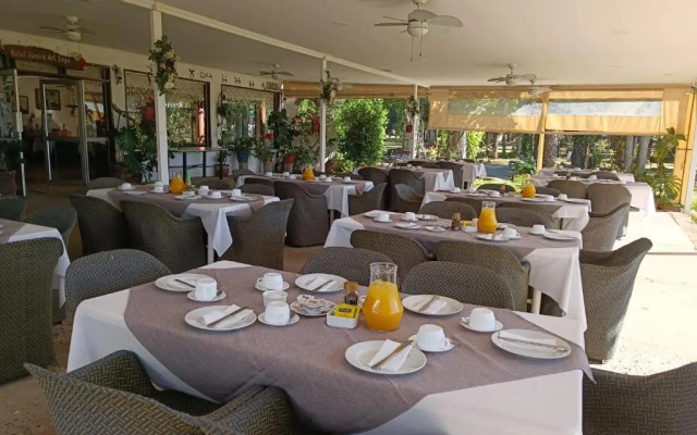 Hotel Jardin del Lago