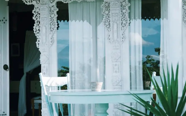 White Tortoise Eco Villa's