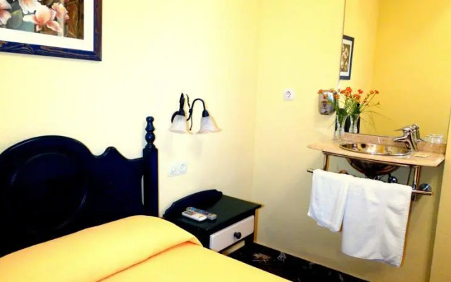 Guest house La Fonda