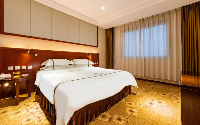 Haotian Holiday Hotel Beijing