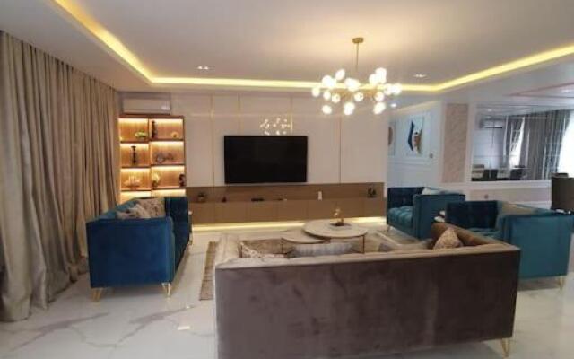 Luxury and furnished 3 bedroom apartment in Ikoyi