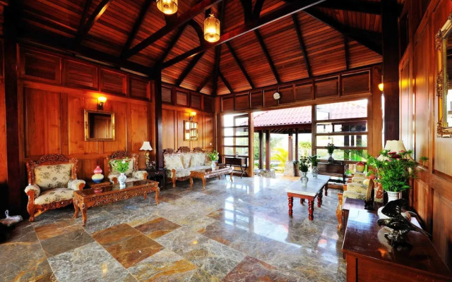 Crest Villa Mansion