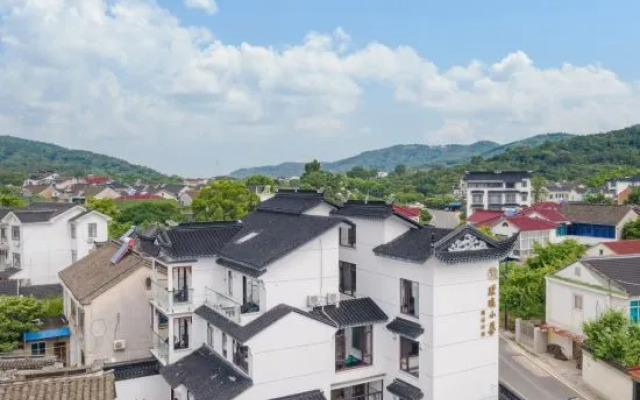 Jinglong Xiaozhu Boutique Hotel