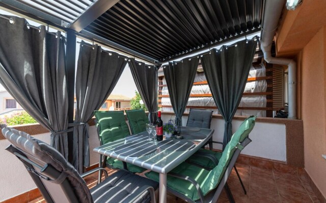 Stunning Apartment in Vir With Wifi and 2 Bedrooms