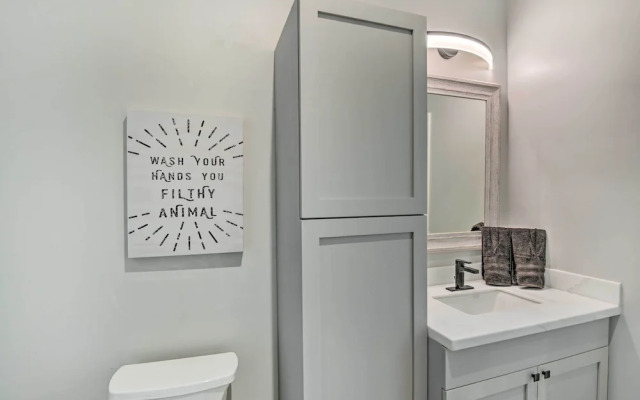 Cozy Tennessee Country Retreat on 5 Acres!