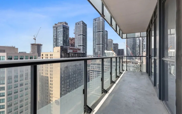 Applewood Suites - CN Tower & Convention