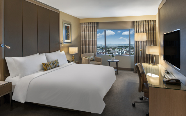 Renaissance Polat Istanbul Hotel - Image 4