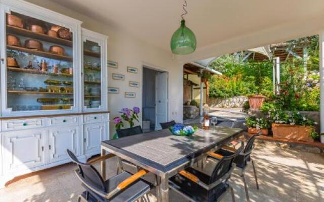 Villa Sorrento Flats