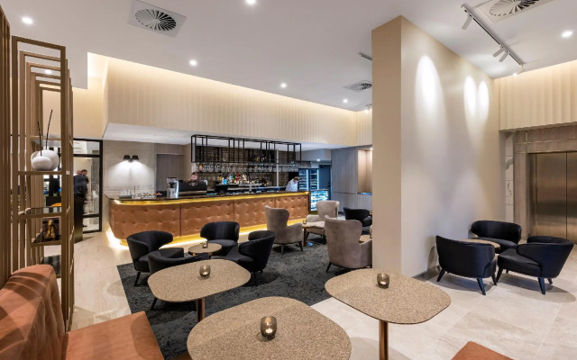 Deco Hotel
