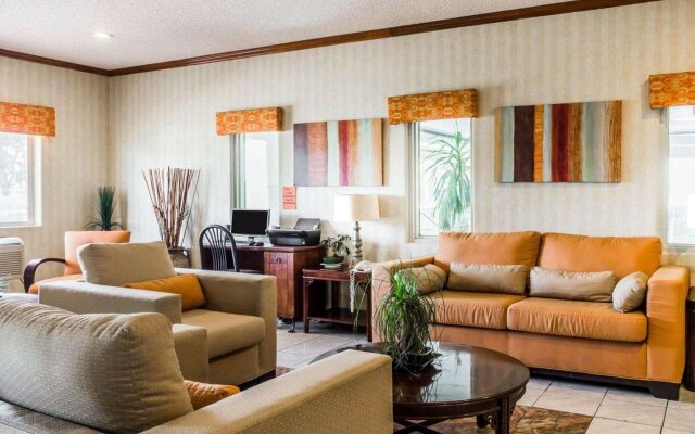 Quality Inn Denver Northeast Brighton