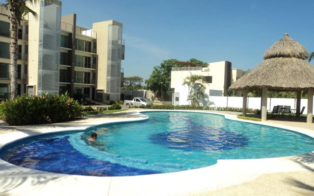 Acapulco Diamond Zone Residential With Jacuzzi in Private Roof Garden