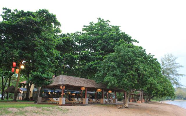 Villa Cha Cha Chaolao Beach Resort