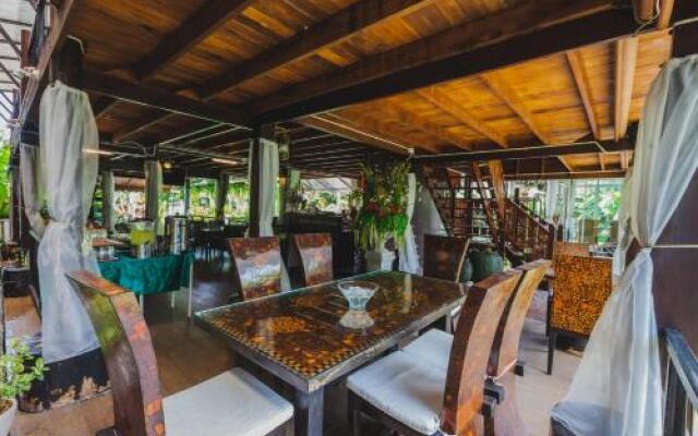 Ruan Rong Rong Resort & Spa