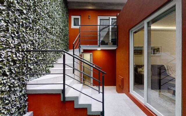 Casa Fontana Suites