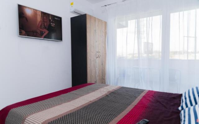 Apartament West