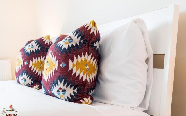 Niksa Serviced Accommodation Welwyn Garden City- One Bedroom