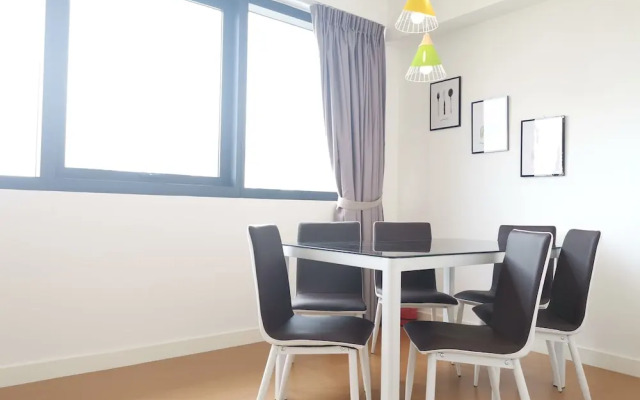 The Hub Service Apartment