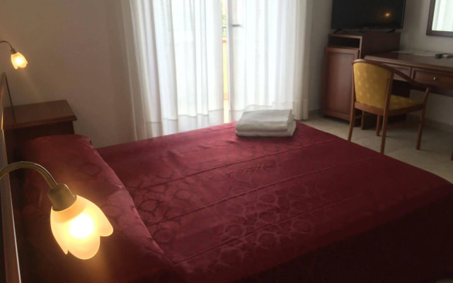 Castelvetere Hotel