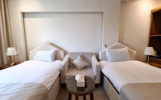 Avene Hotel