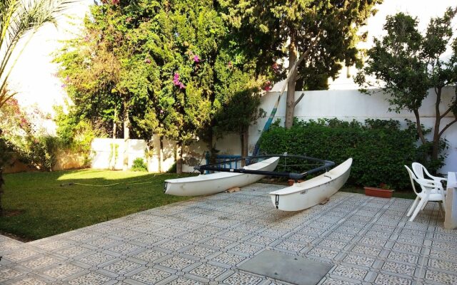 Partie de pittoresque maison en bord de mer