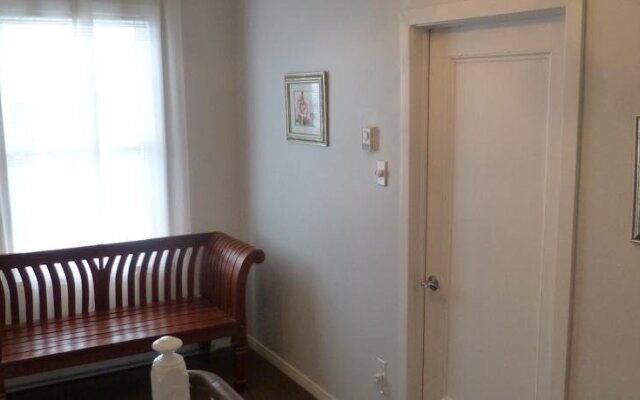 Lemarchant Road Suites