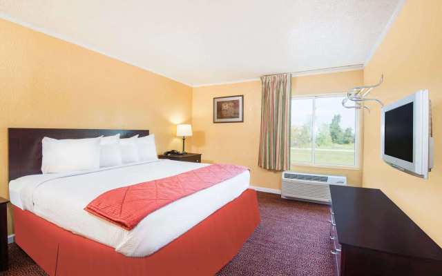 Red Roof Inn Ashtabula - Austinburg