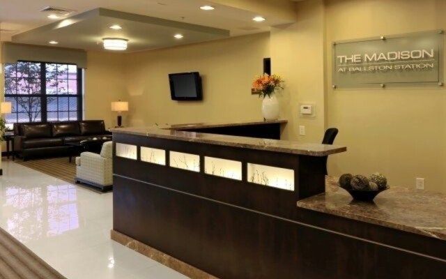 BOQ Lodging-Ballston