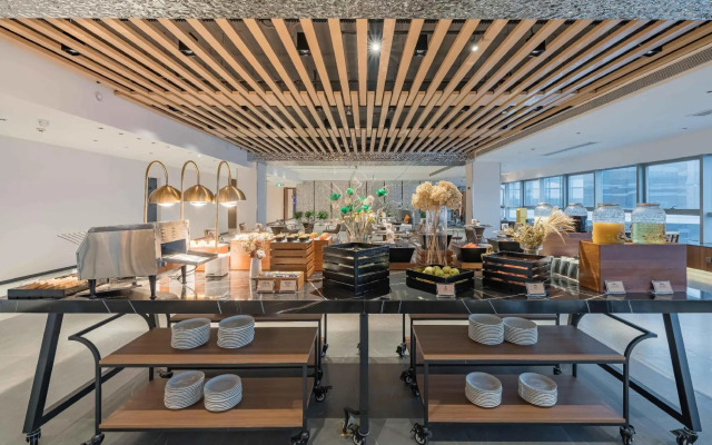 UrCove Hangzhou Riverside CBD