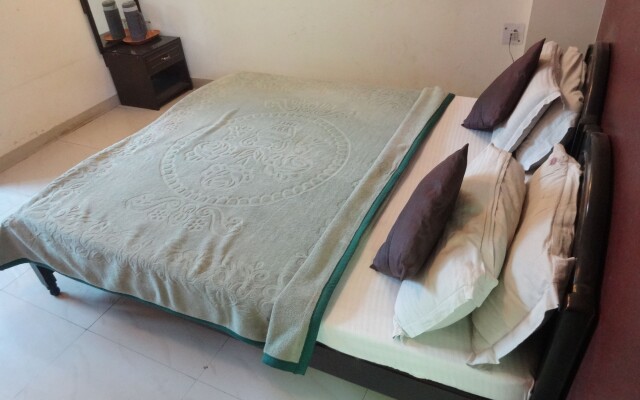 Check In Room RK Ashram