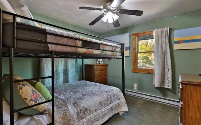 Winding Way Chalet 3 Bedroom Home
