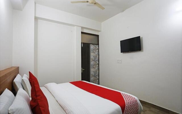 OYO 40002 Hotel The Rejoice