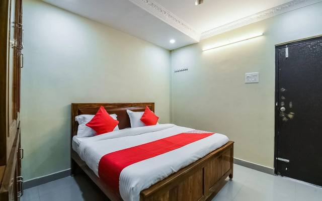 Sri Jaya Guesthouse By OYO Rooms