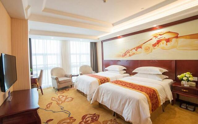 Vienna Hotel Zhejiang Huzhou Changxing Mingzhu Road