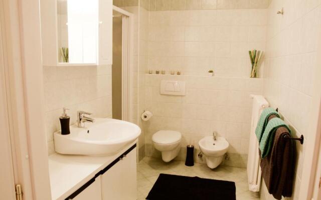 Interno77