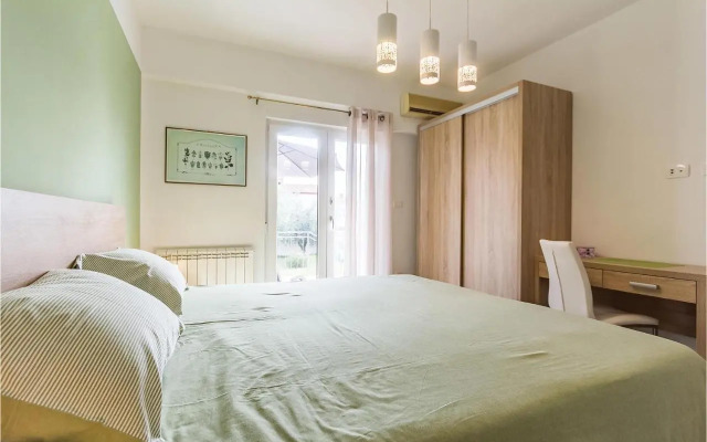 Three-Bedroom Apartment in Medulin