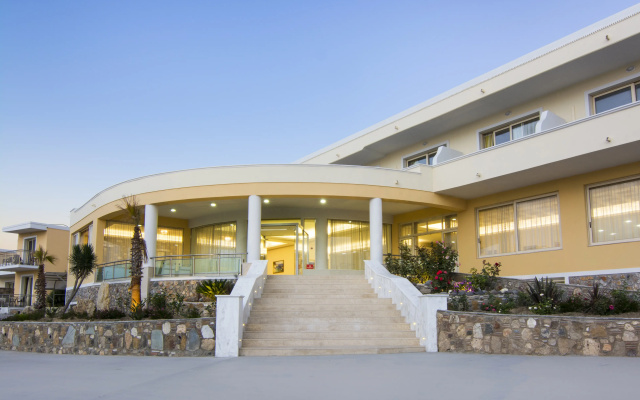 Kouros Palace Active Lifestyle Hotel