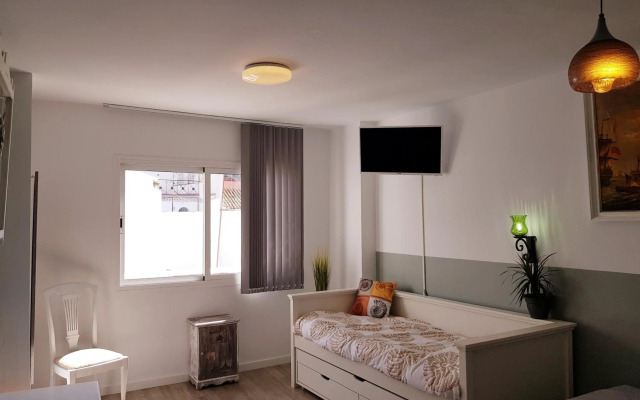 Lolita's house torre del oro