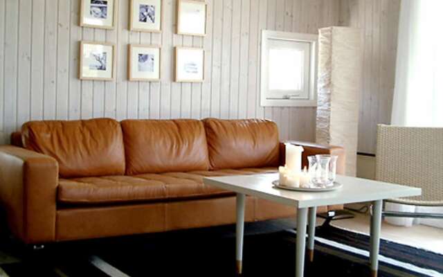 Splendid Holiday Home in Dronningmolle near Beach