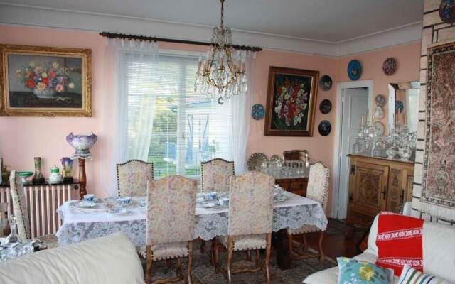 Villa Erresinolettean