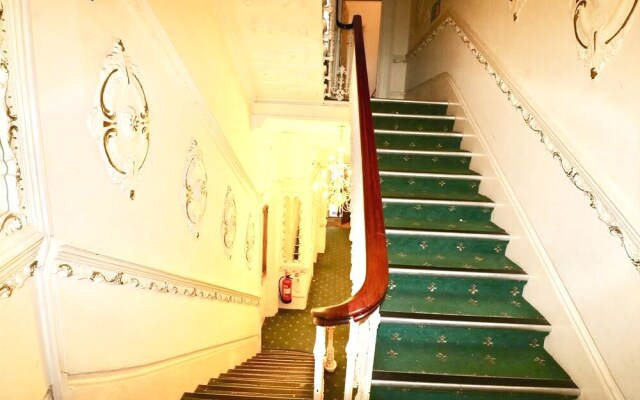 HFS Studio Next To Hydepark L21