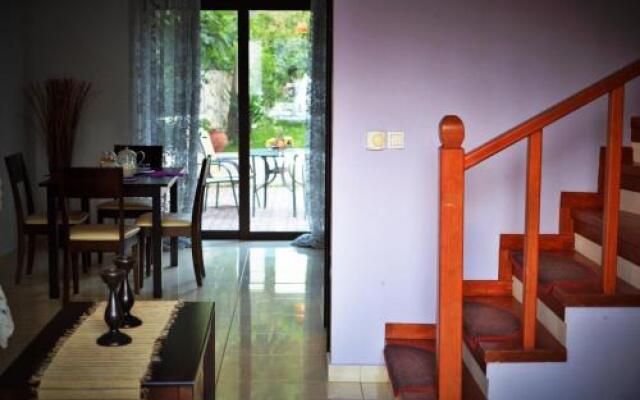 Villa Prolithia