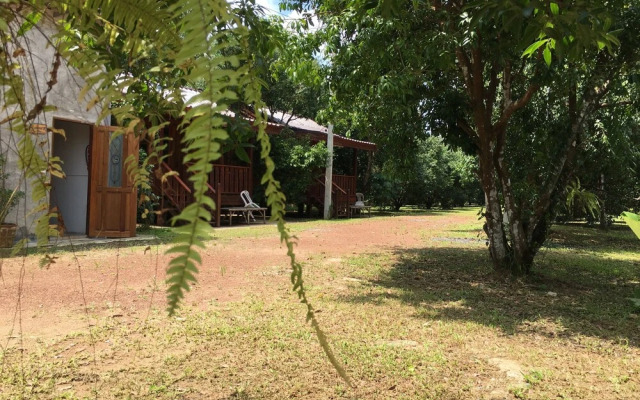 Ban Suan Kru Kob