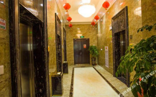 Purple Cloud Hotel