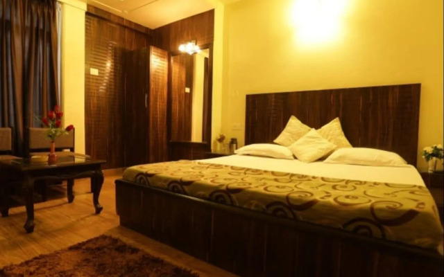 OYO Rooms Mall Road Shimla