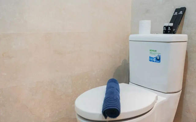 Minimalist and Homey Studio Menteng Park Apartment
