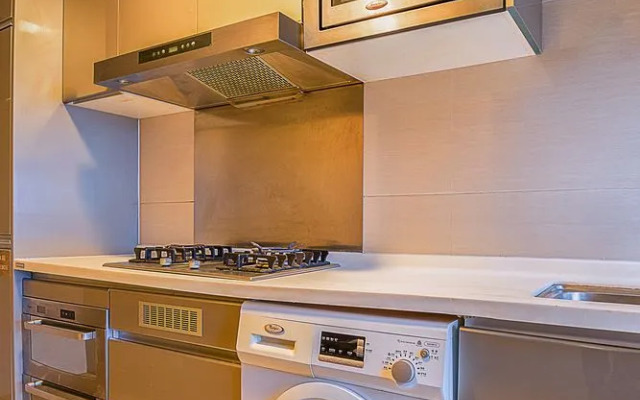 She & He Hotel Apartment - River Class